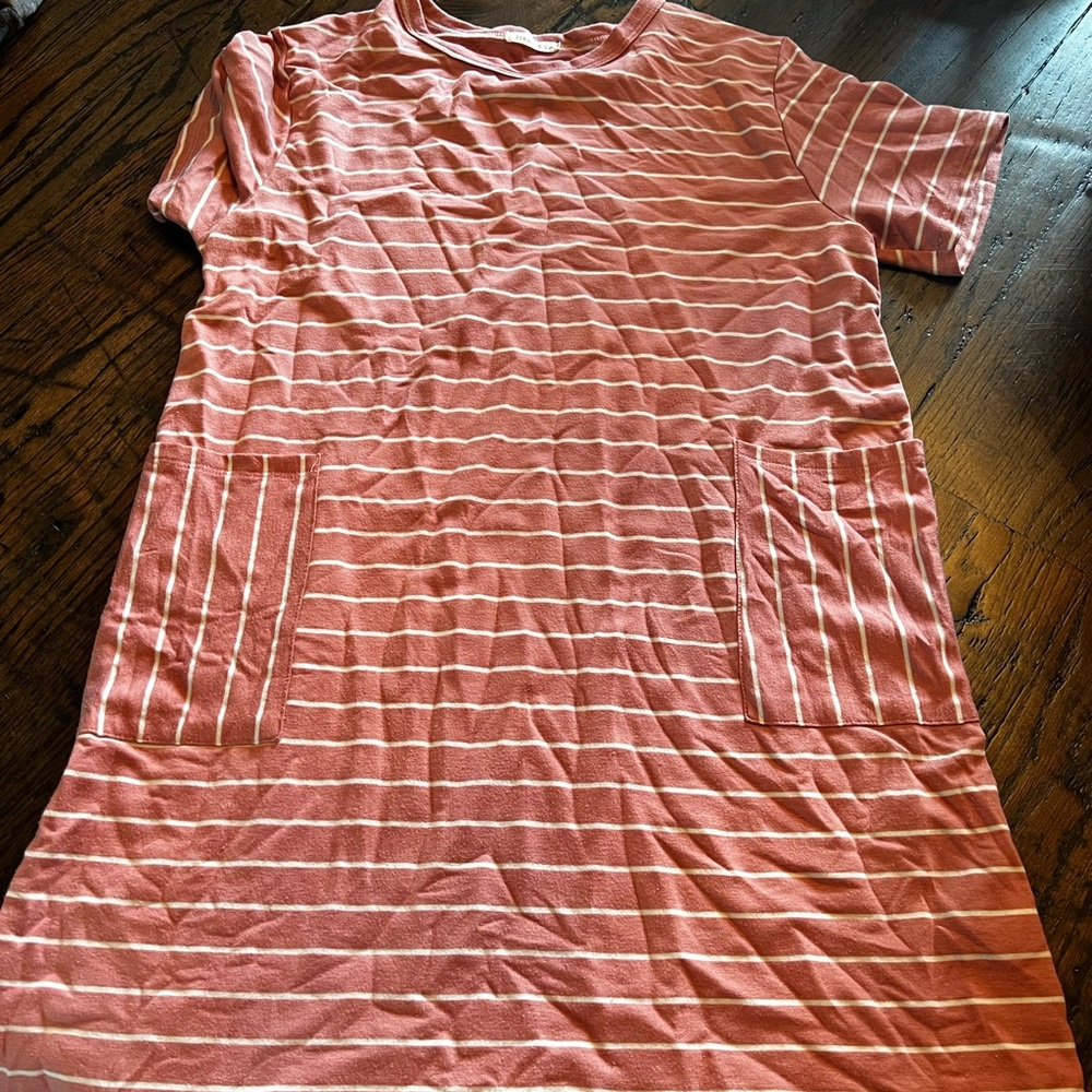 Stevie Hender tshirt dress